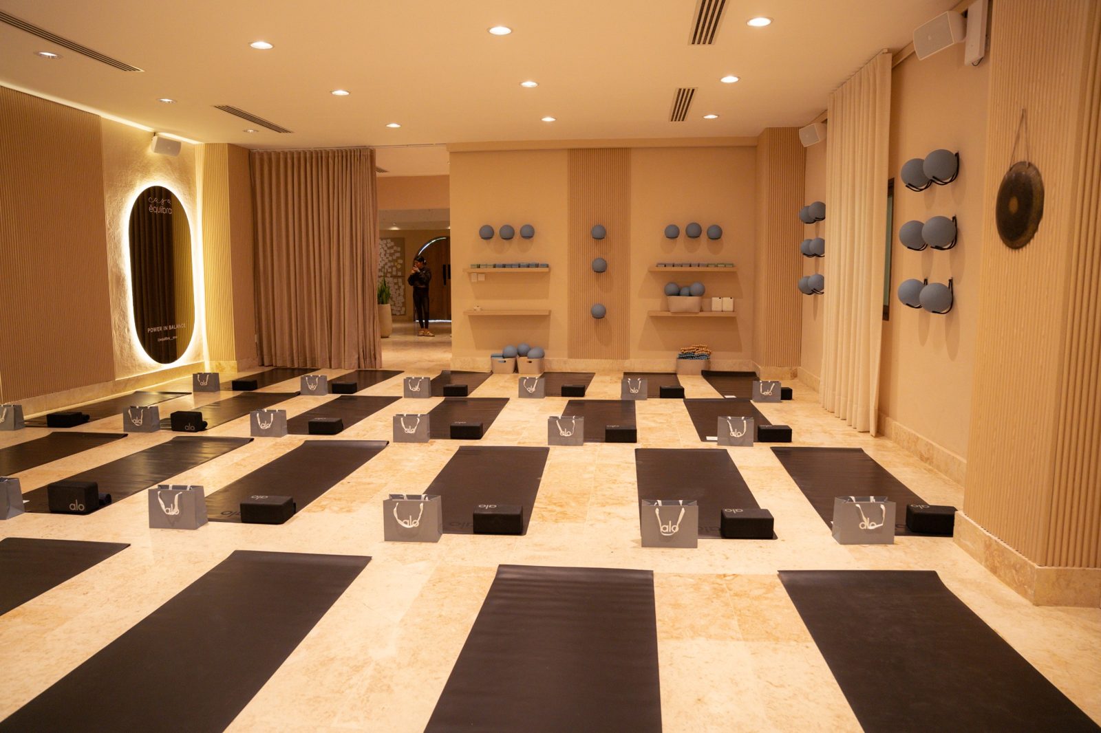 Estudio preparado para una clase de yoga